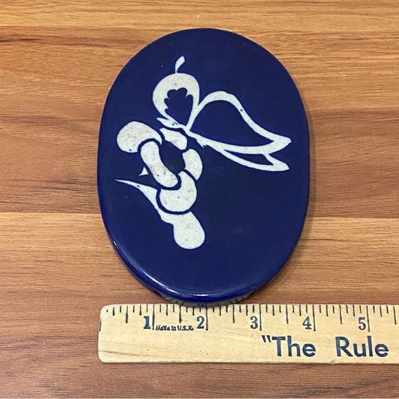 Vintage PETTEFORD Cobalt Blue Butterfly Flower Ceramic Trivet Bread Warmer Tile - Picture 6 of 10